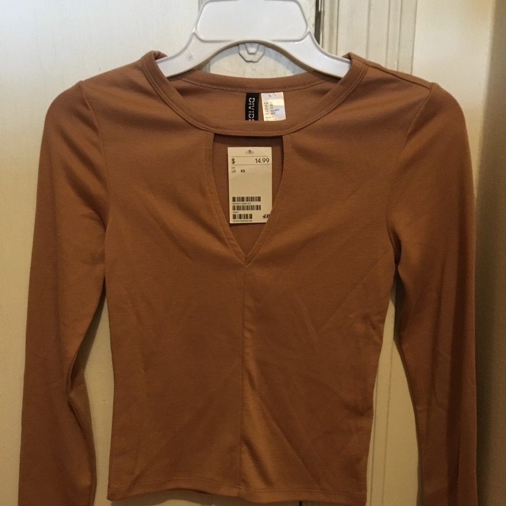 Brand: H&M | Long Sleeve Mock V Neck Top | SZ: XS